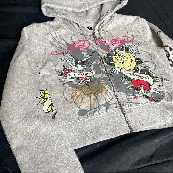 Ed Hardy Cropped Graphic Hoodie - Picture 4 of 6